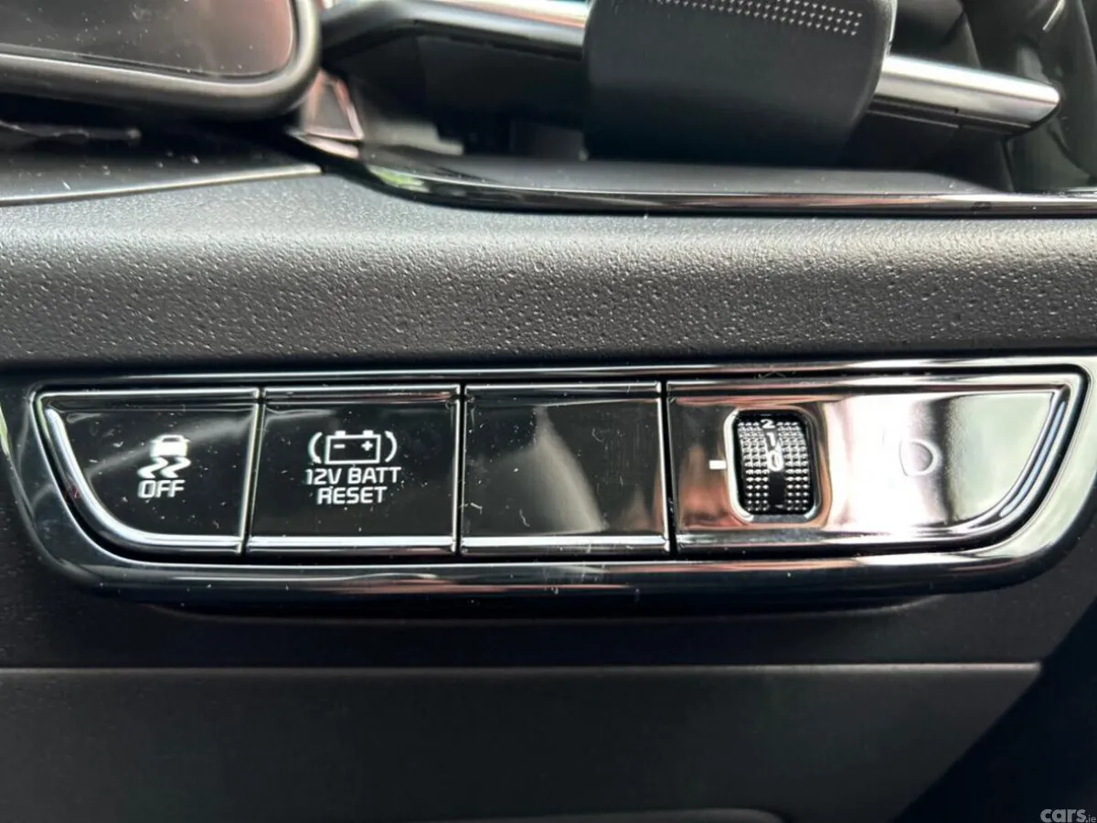 Kia Niro Hatchback, Petrol Plug-in Hybrid, 2027, Blue