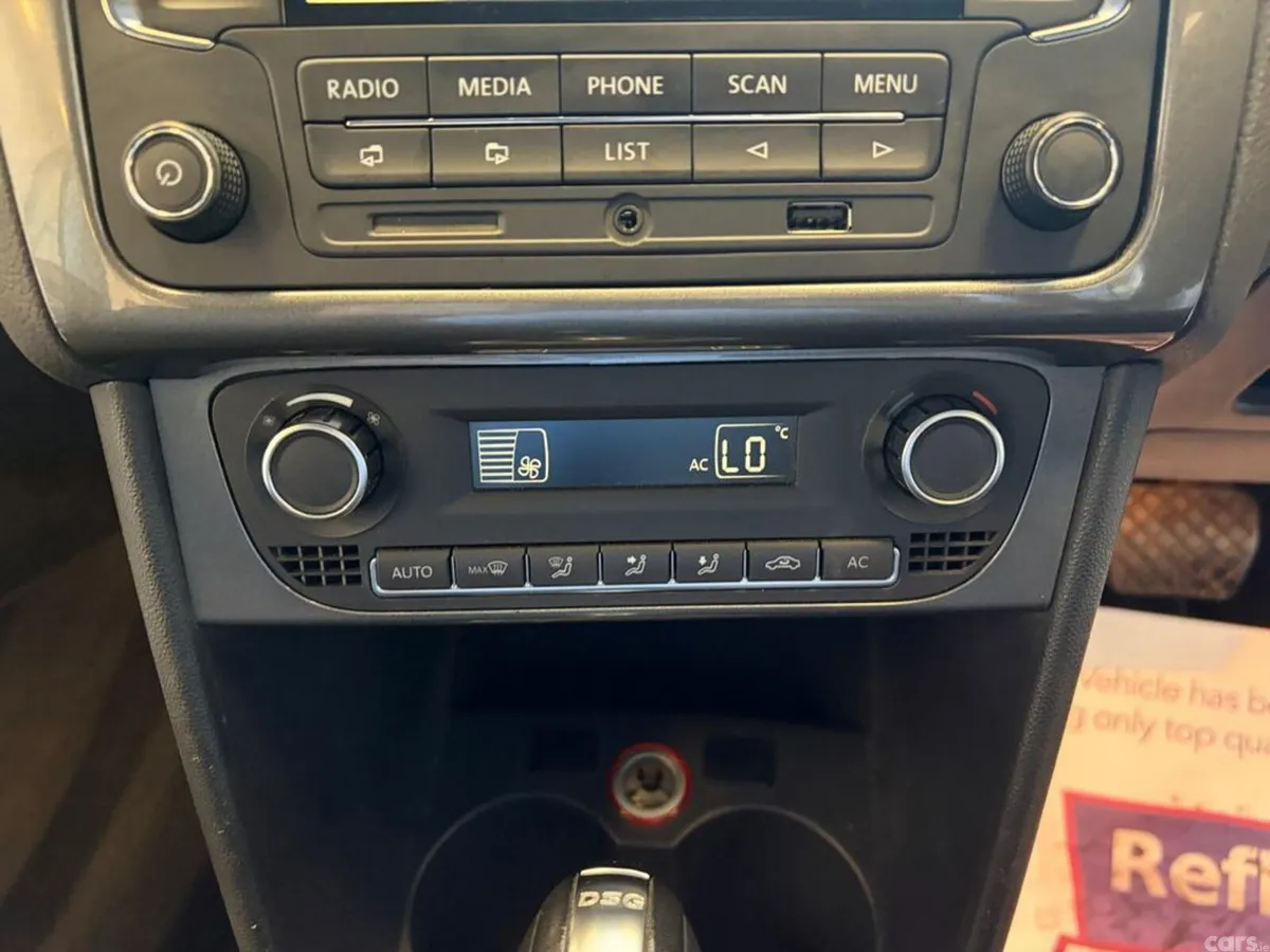 Volkswagen Polo Hatchback, Petrol, 2013, Blue