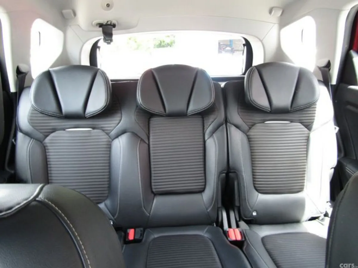Renault Scenic Hatchback, Diesel, 2018, Red