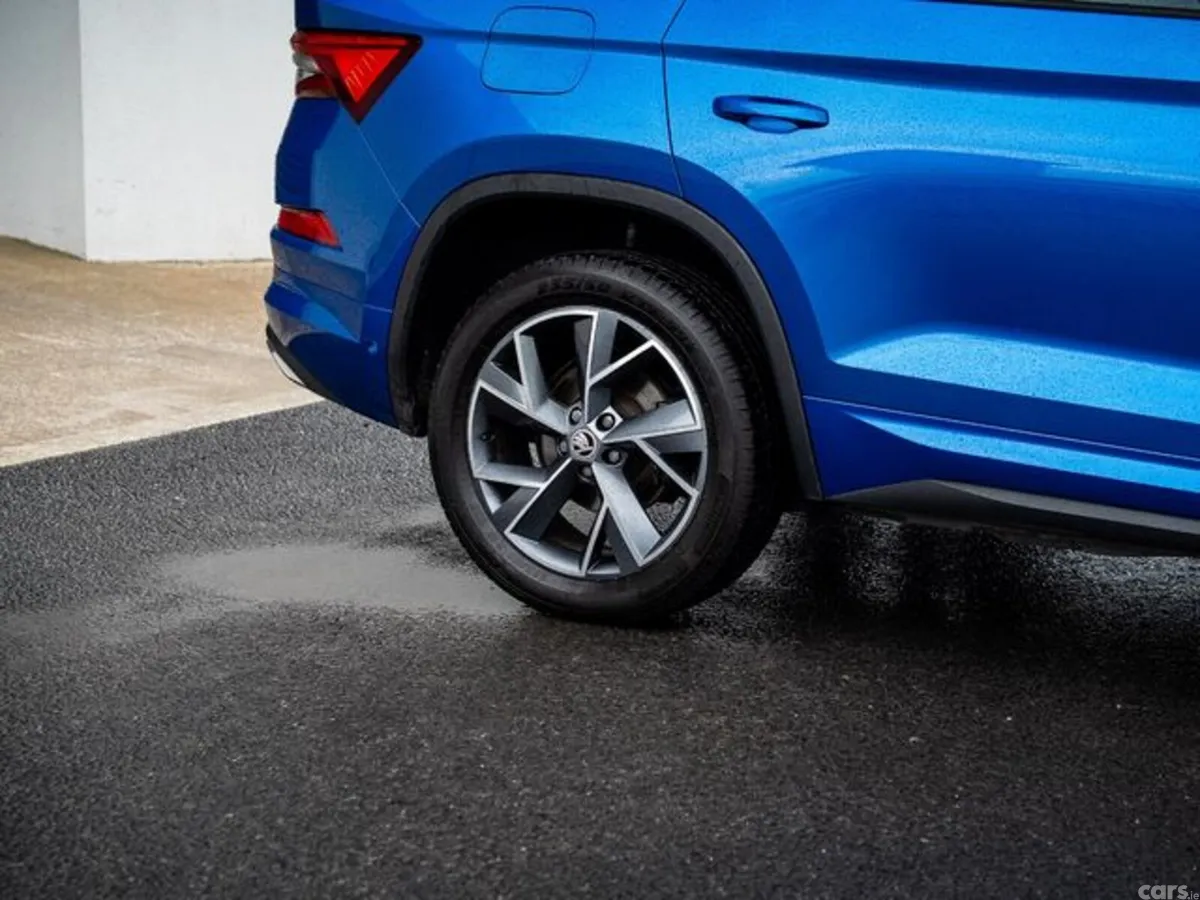 Skoda Kodiaq Estate, Diesel, 2023, Blue