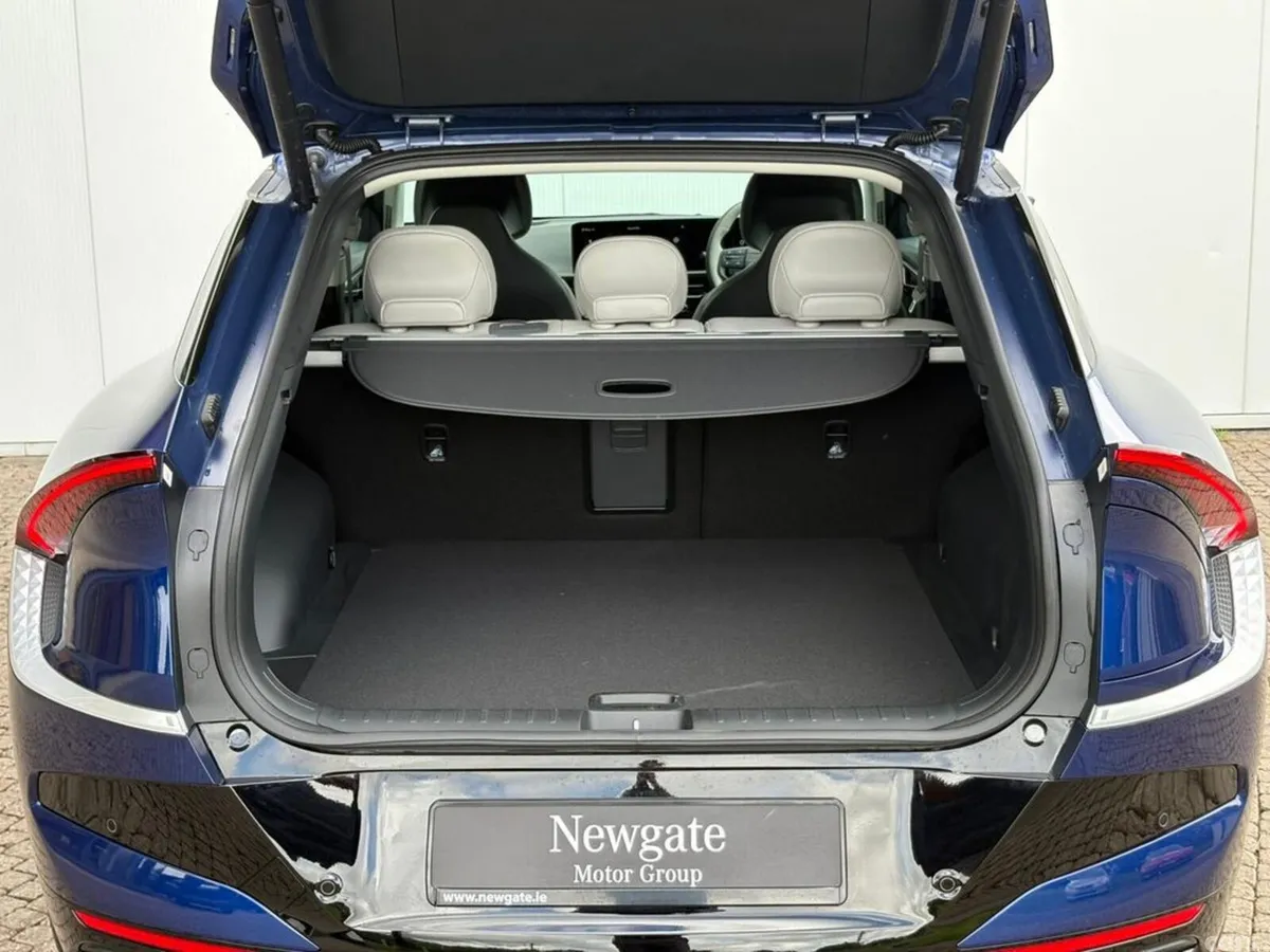 Kia EV6 Hatchback, Electric, 2027, Blue