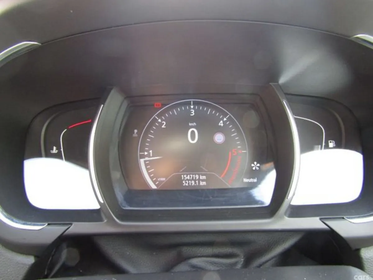 Renault Scenic Hatchback, Diesel, 2018, Red
