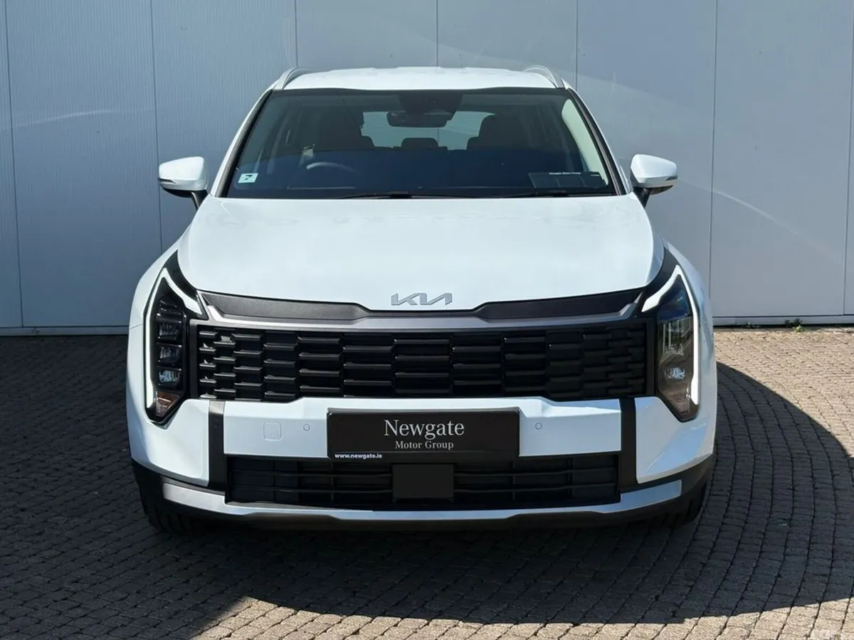 Kia Sportage SUV, Diesel, 2027, White