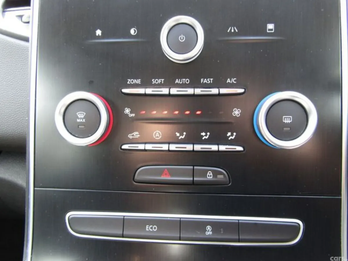 Renault Scenic Hatchback, Diesel, 2018, Red