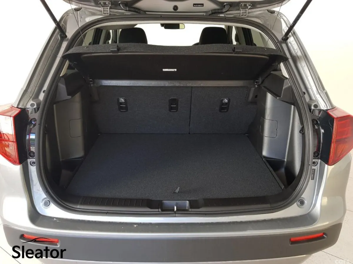 Suzuki Vitara Hatchback, Petrol, 2023, Grey