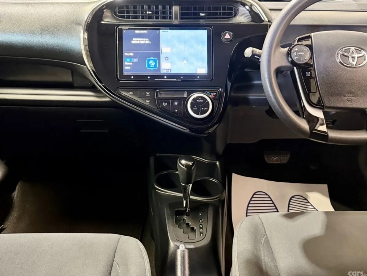 Toyota Aqua Hatchback, Petrol Hybrid, 2020, Blue
