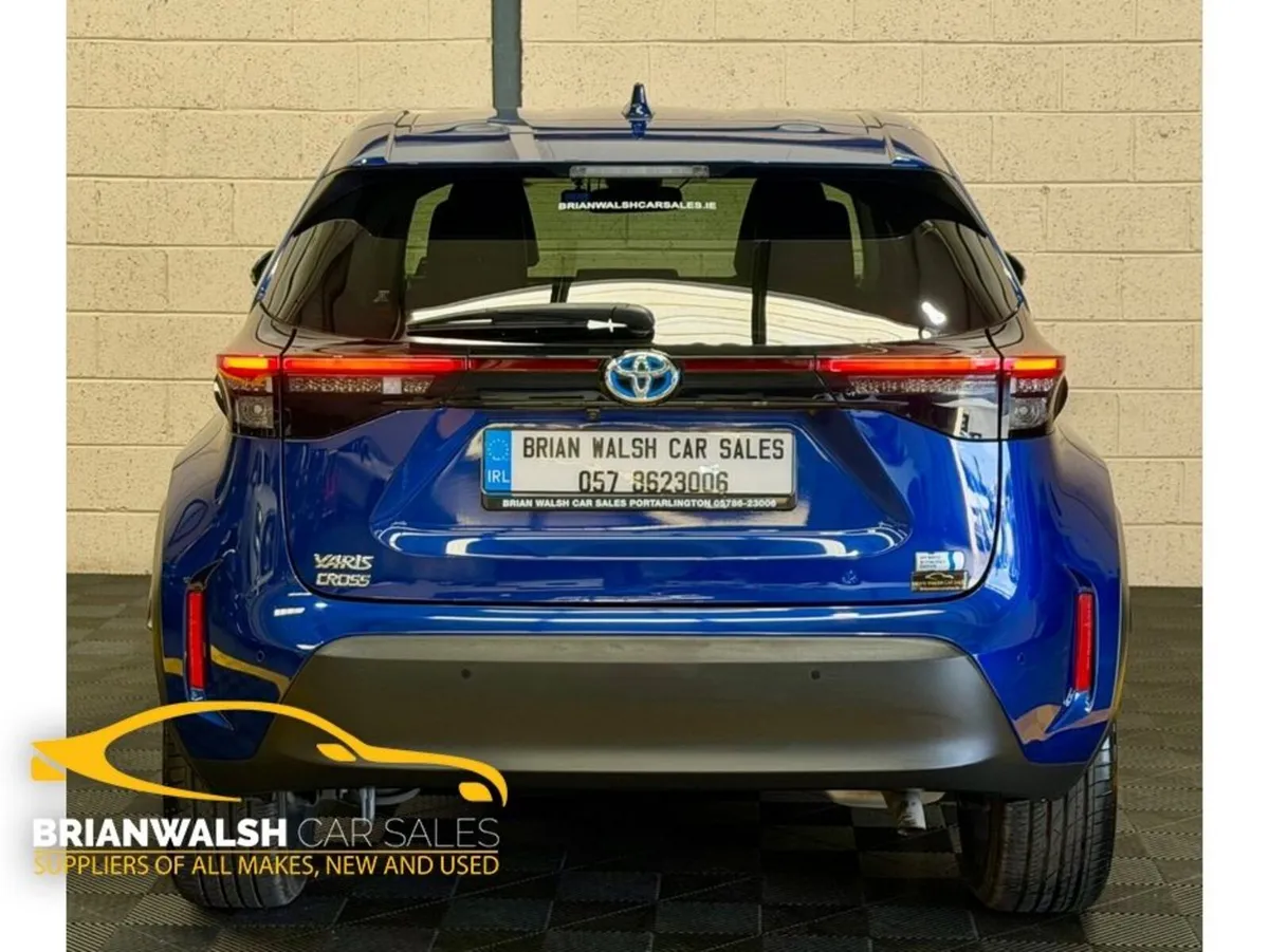 Toyota Yaris Cross SUV, Petrol Hybrid, 2020, Blue