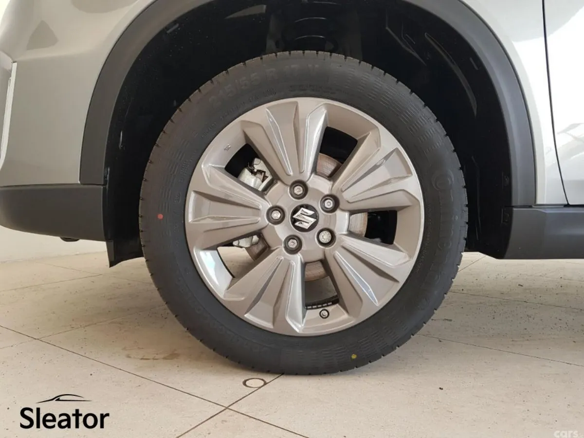 Suzuki Vitara Hatchback, Petrol, 2023, Grey