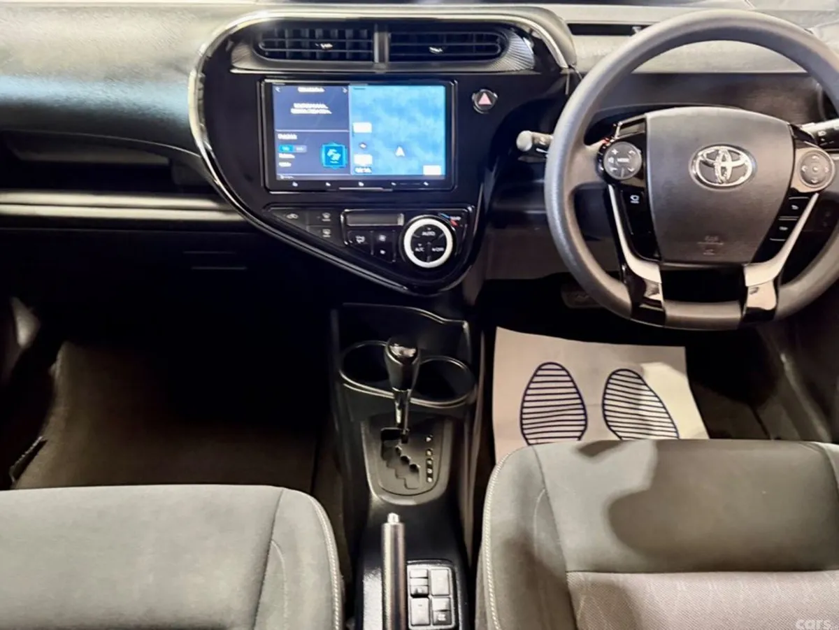 Toyota Aqua Hatchback, Petrol Hybrid, 2020, Blue