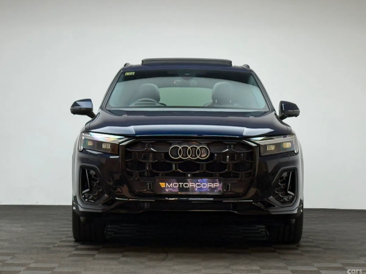 Audi Q7 SUV, Petrol Plug-in Hybrid, 2025, Blue