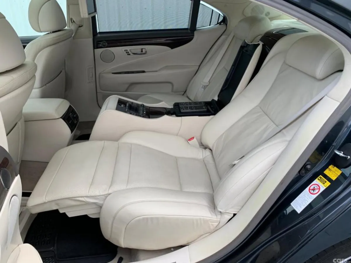 Lexus LS Saloon, Petrol Hybrid, 2008, Grey