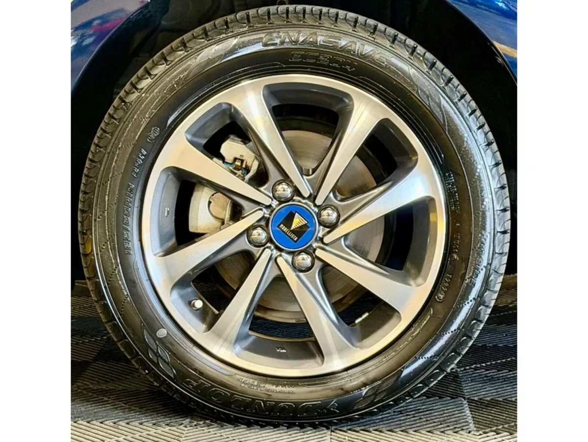 Toyota Aqua Hatchback, Petrol Hybrid, 2020, Blue