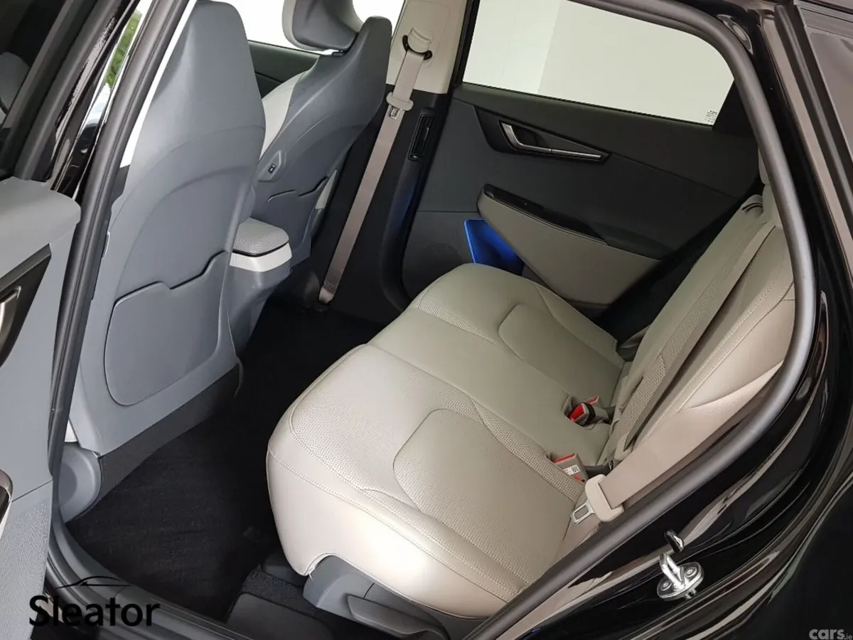 Kia EV6 SUV, Electric, 2026, Black