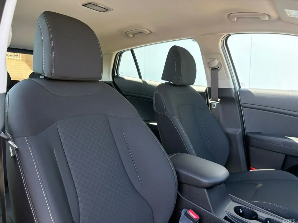 Kia Sportage SUV, Diesel, 2027, White