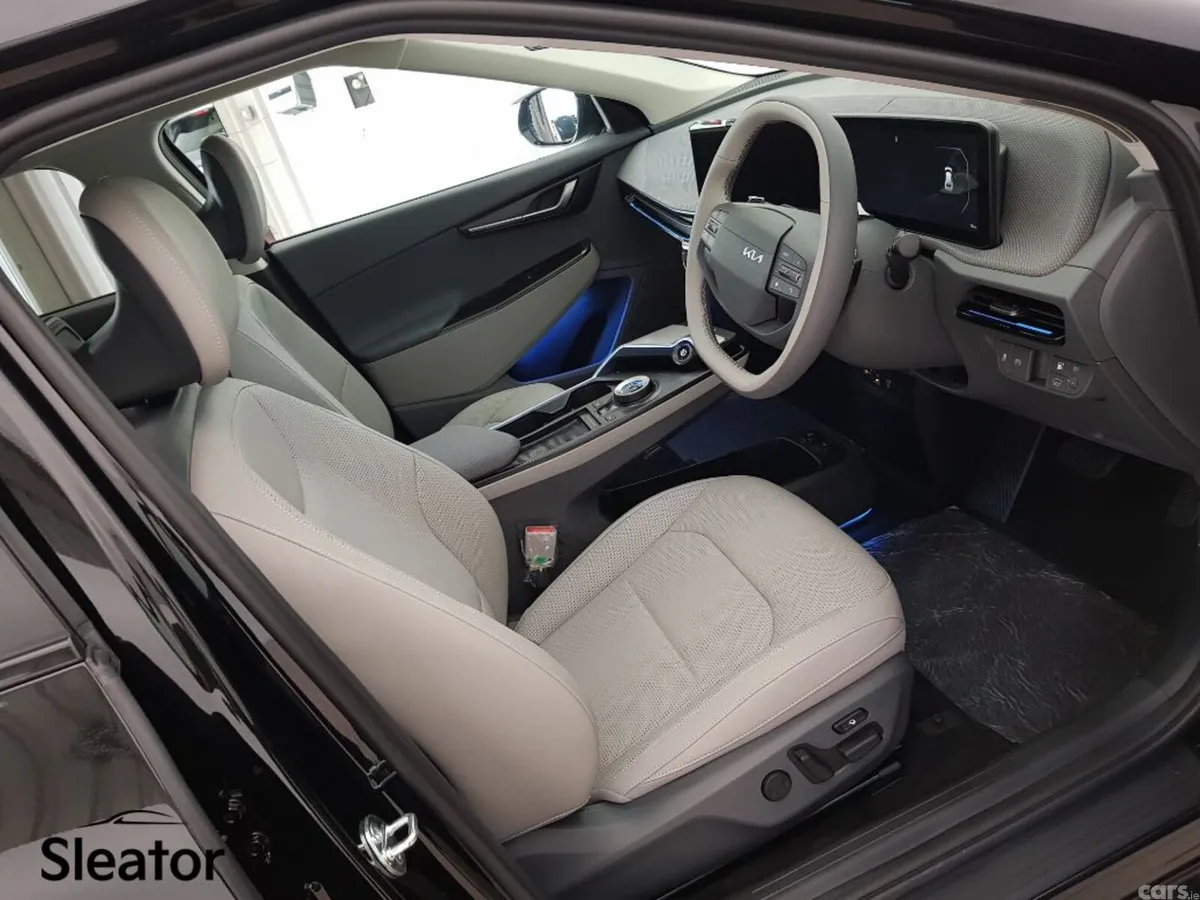 Kia EV6 SUV, Electric, 2026, Black