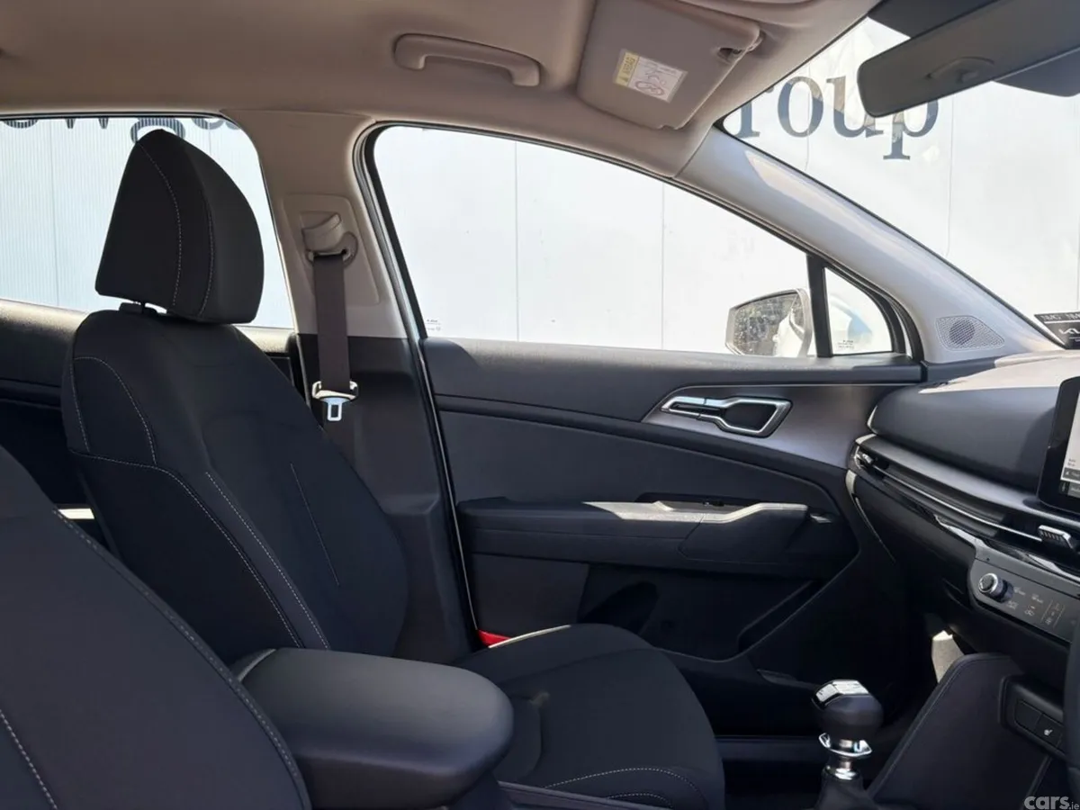 Kia Sportage SUV, Diesel, 2027, White