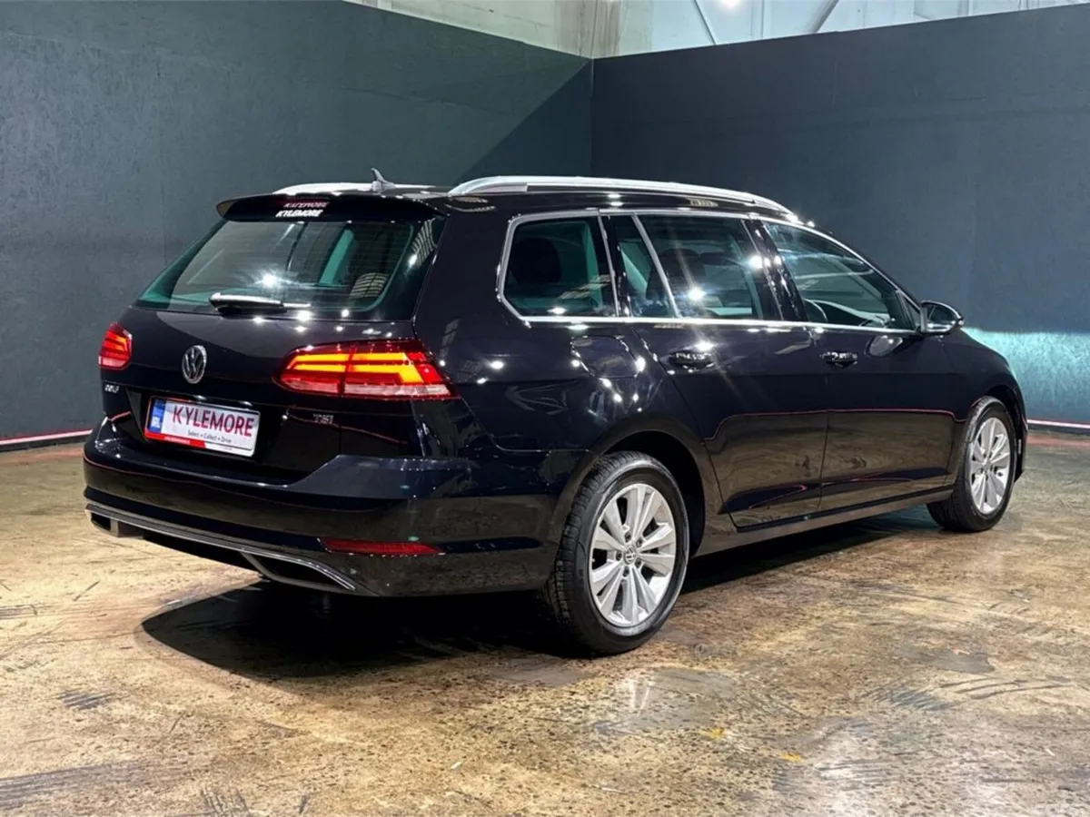 Volkswagen Golf Estate, Petrol, 2017, Black