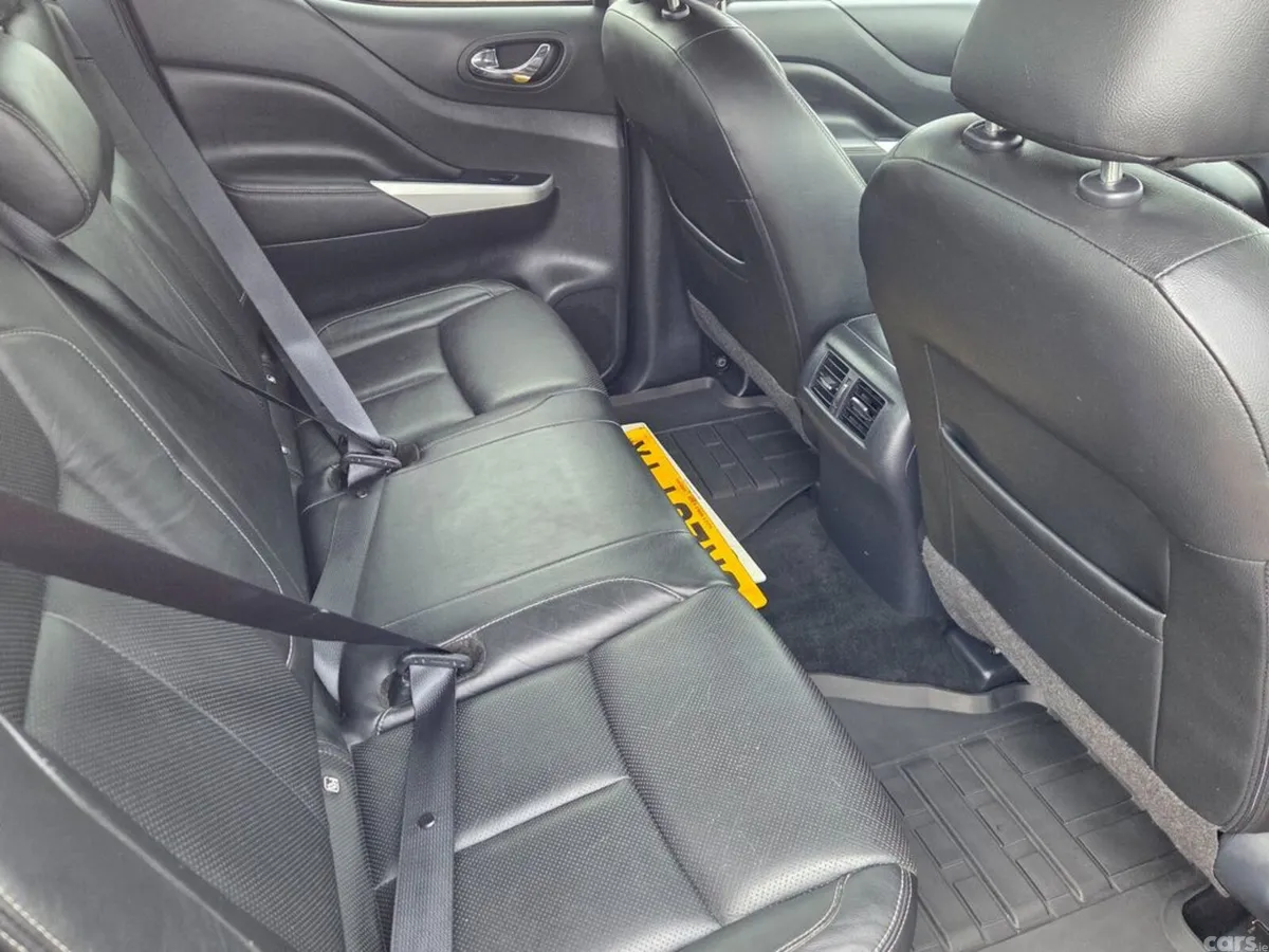 Nissan Navara Pick Up, Diesel, 2020, Silver