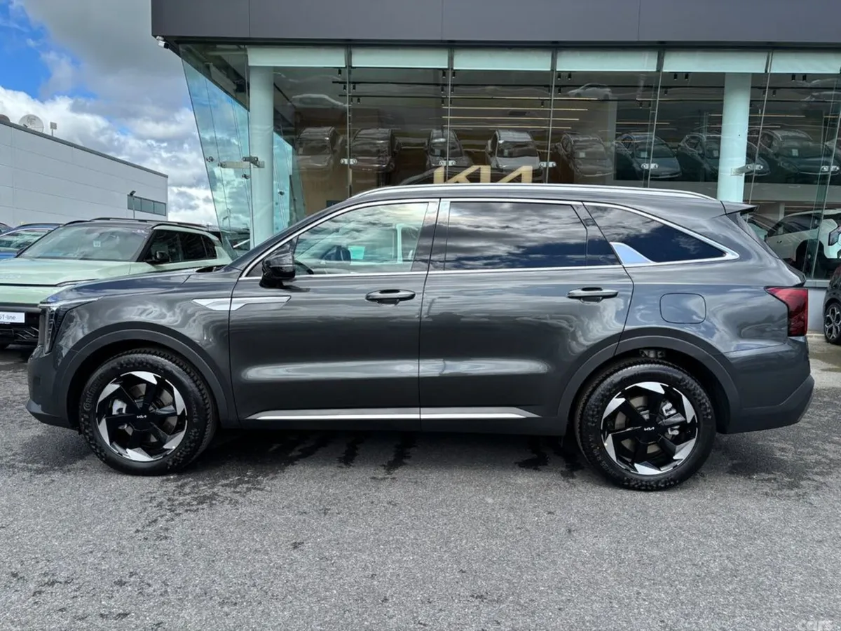 Kia Sorento SUV, Diesel, 2027, Grey