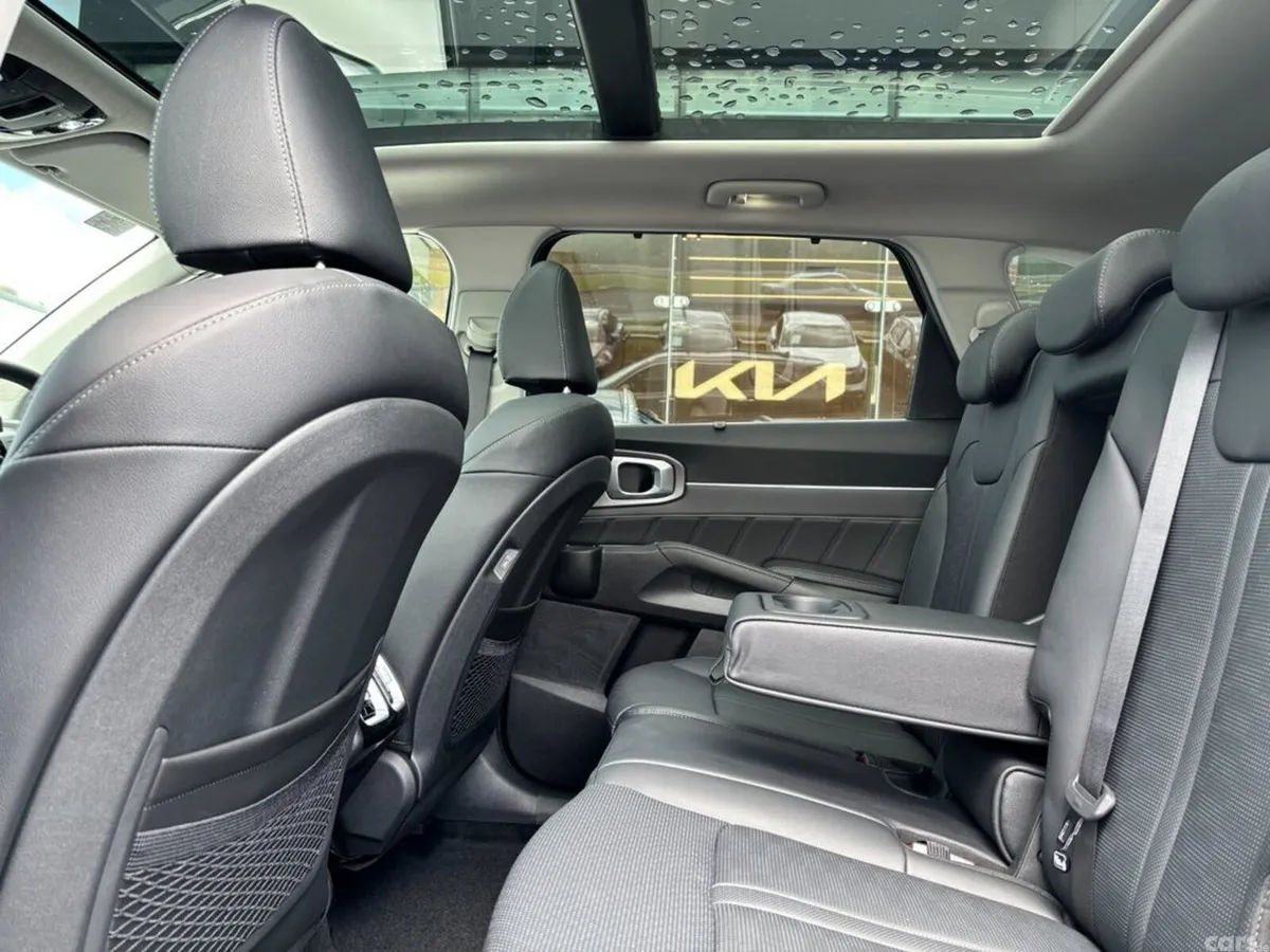 Kia Sorento SUV, Diesel, 2027, Grey