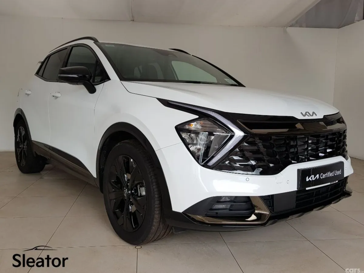 Kia Sportage MPV, Petrol Hybrid, 2025, White