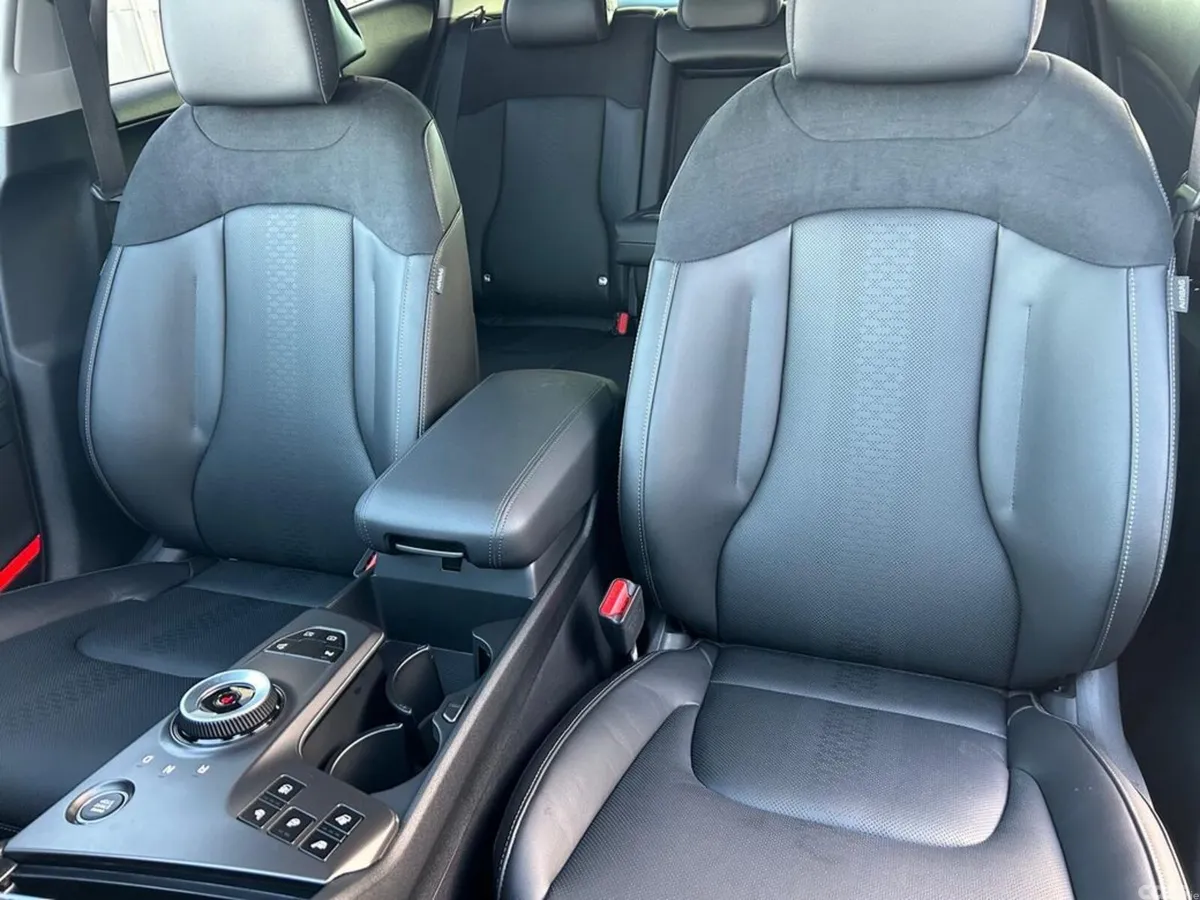 Kia Sportage SUV, Petrol Hybrid, 2027, Black