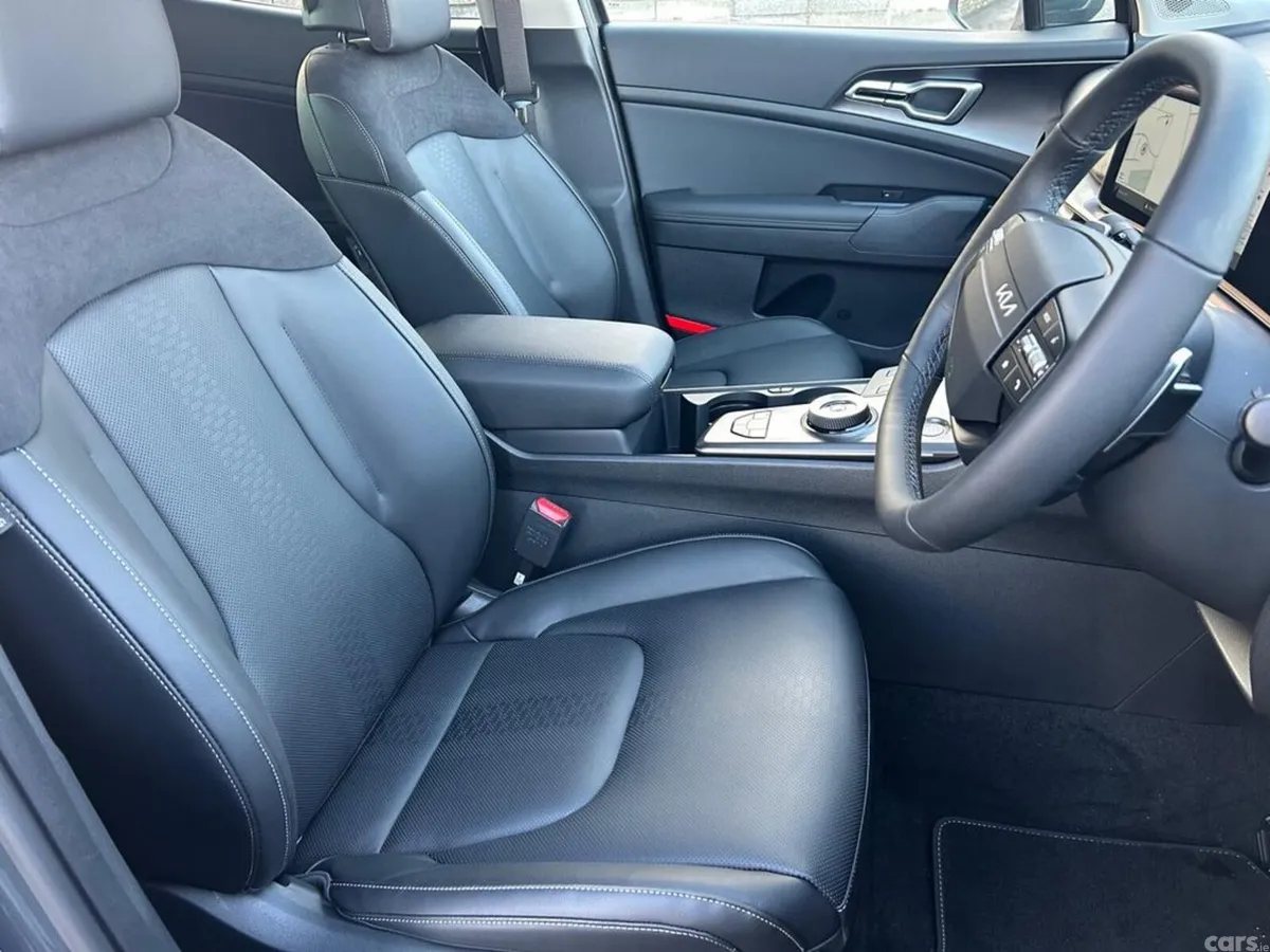 Kia Sportage SUV, Petrol Hybrid, 2027, Black