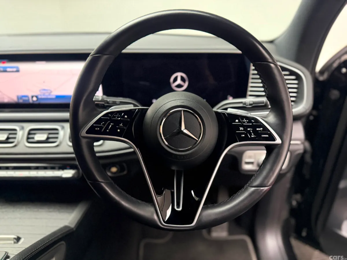 Mercedes-Benz GLE SUV, Petrol Plug-in Hybrid, 2024, Black