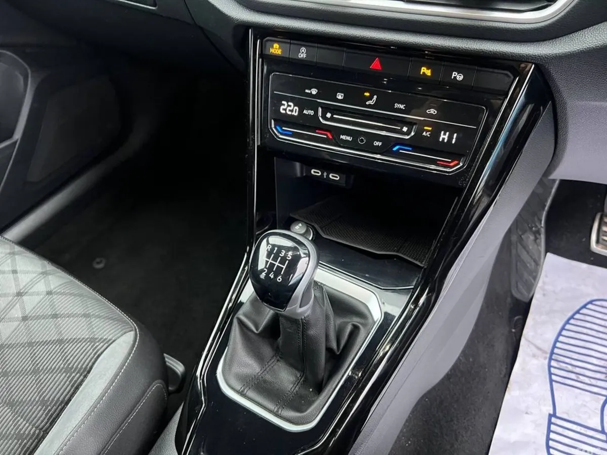 Volkswagen T-Roc SUV, Petrol, 2023, Grey