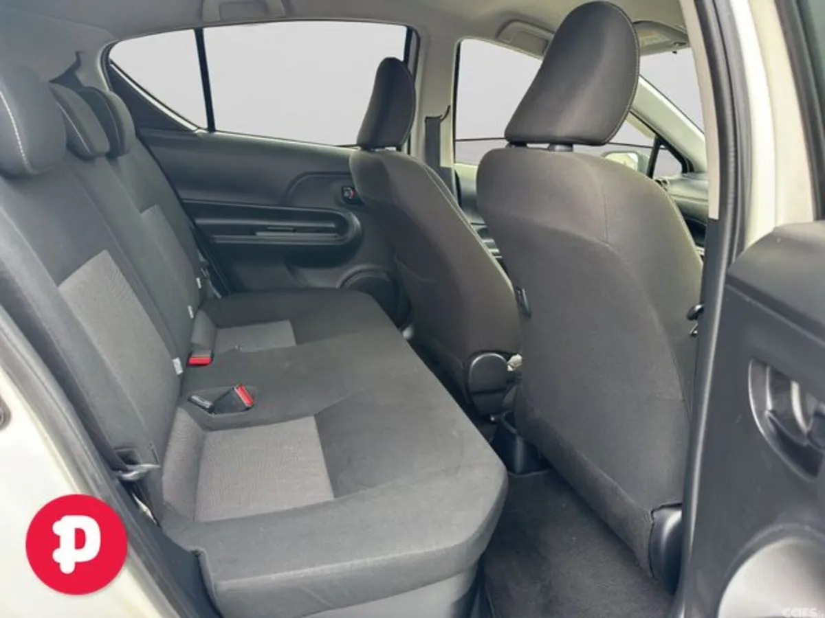 Toyota Aqua Hatchback, Petrol Hybrid, 2019, White