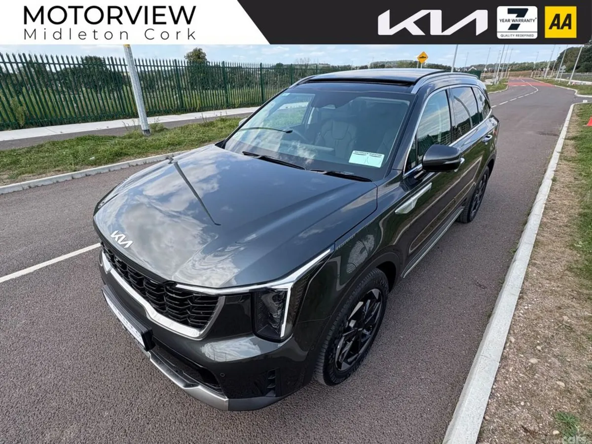 Kia Sorento SUV, Petrol Plug-in Hybrid, 2027, Grey