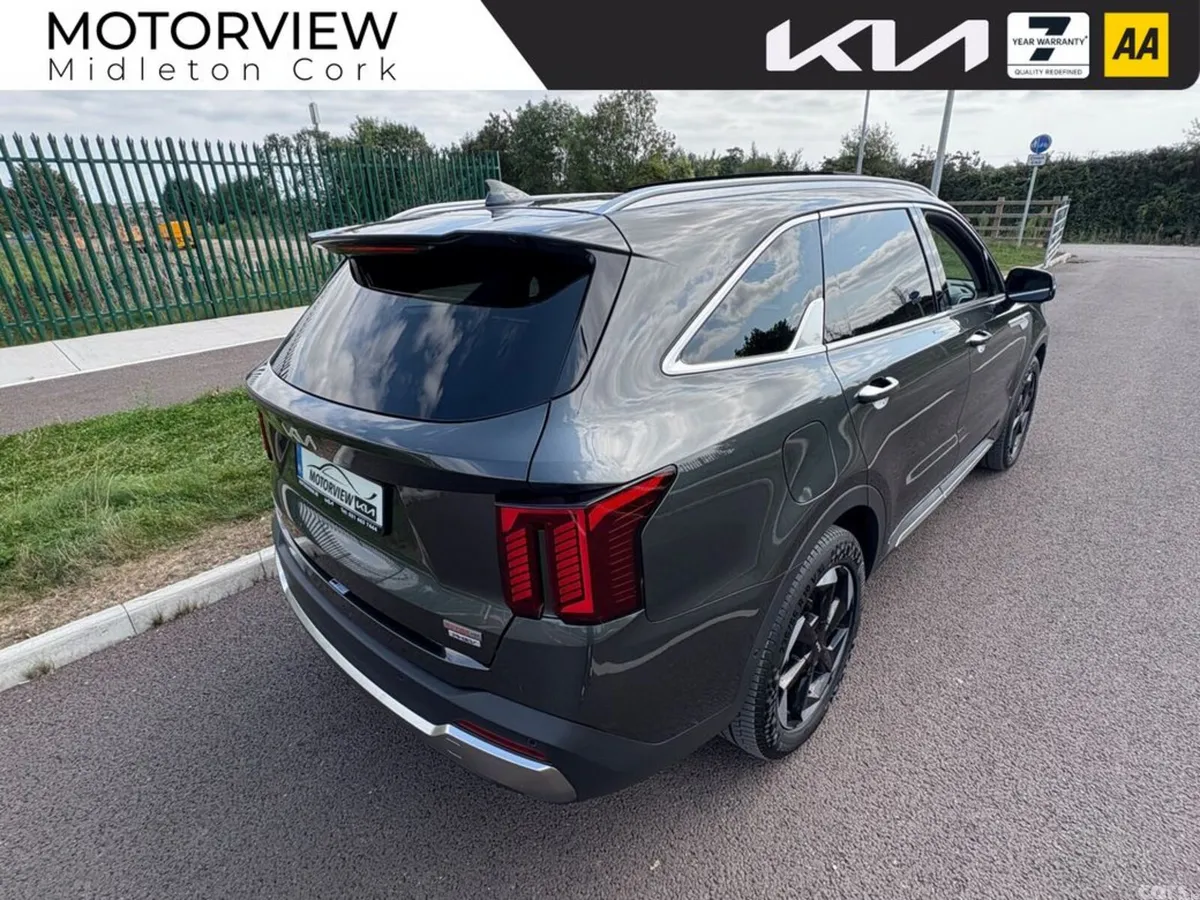 Kia Sorento SUV, Petrol Plug-in Hybrid, 2027, Grey