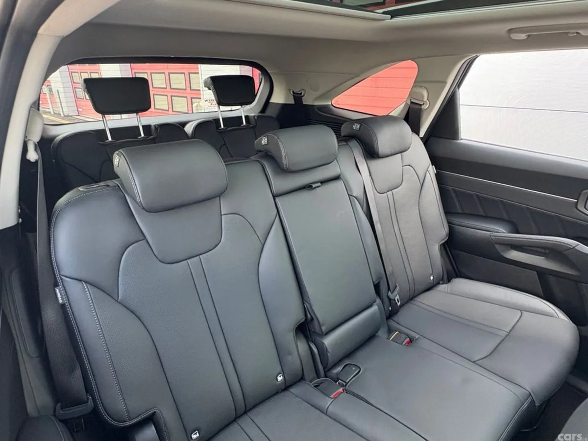 Kia Sorento SUV, Petrol Plug-in Hybrid, 2027, Grey