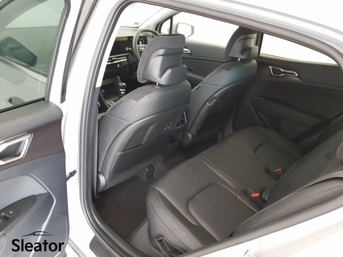 Kia Sportage MPV, Diesel, 2027, Grey