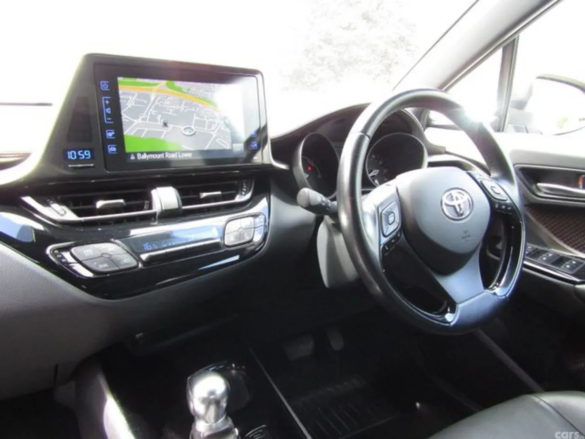 Toyota C-HR Hatchback, Petrol Hybrid, 2019, White