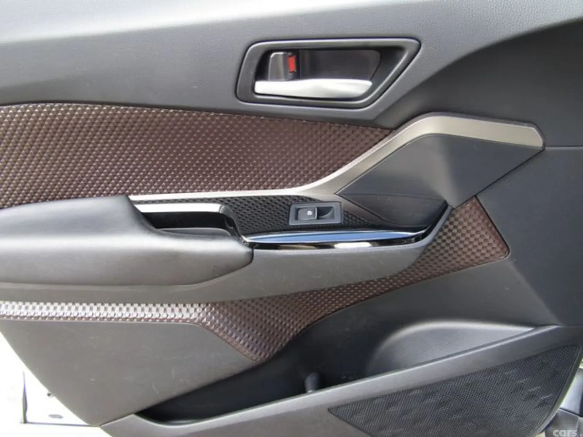 Toyota C-HR Hatchback, Petrol Hybrid, 2019, White