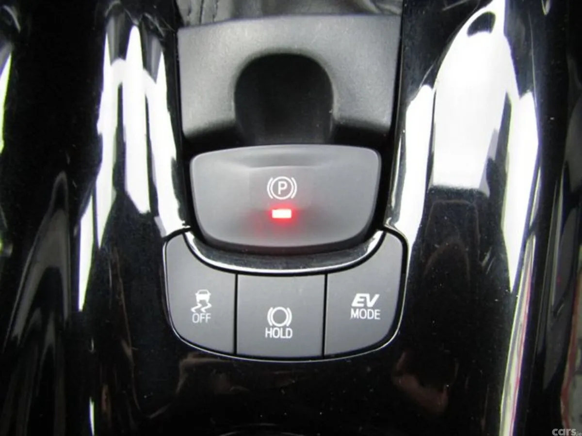 Toyota C-HR Hatchback, Petrol Hybrid, 2019, White