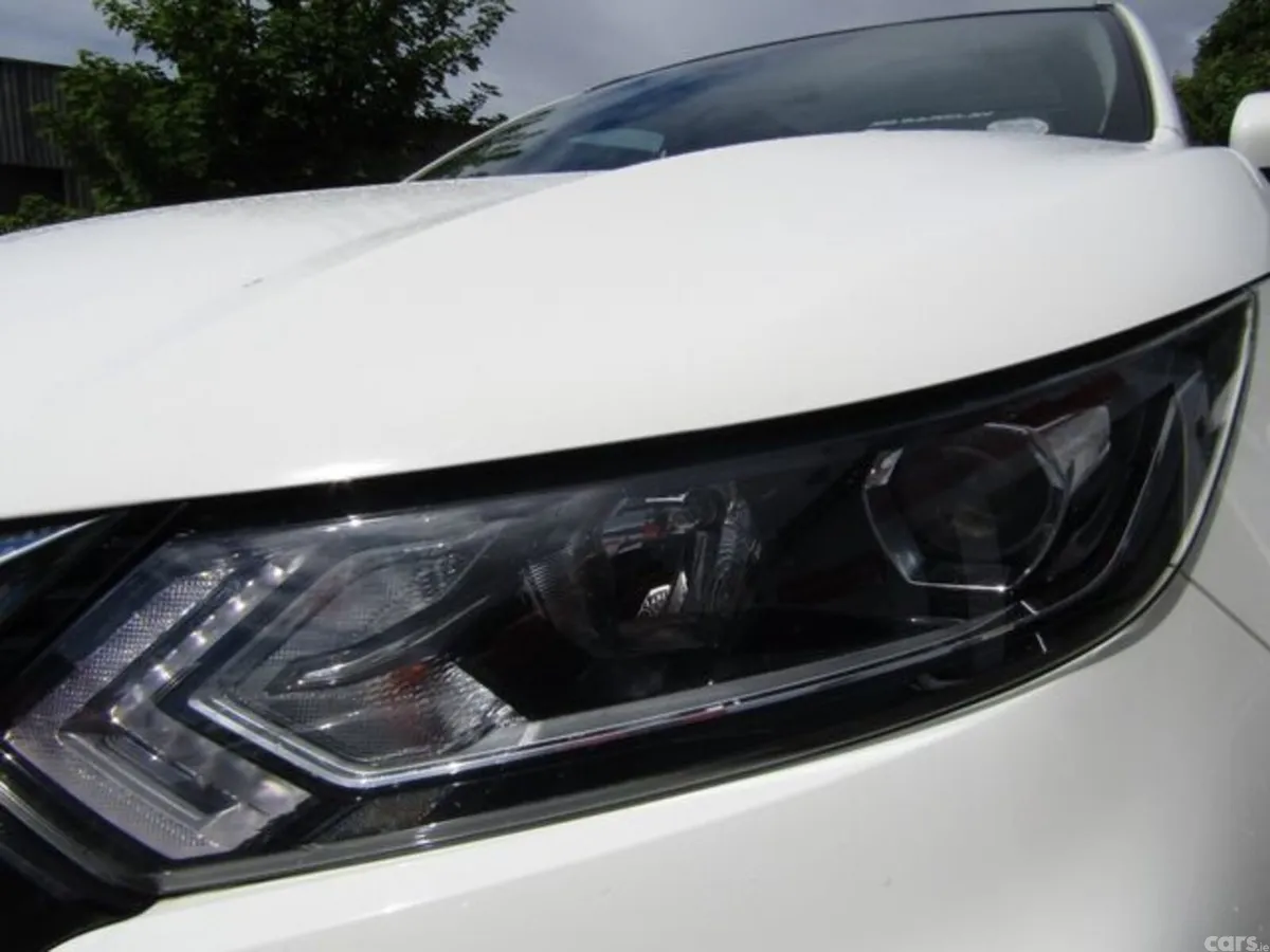 Nissan Qashqai MPV, Diesel, 2017, White