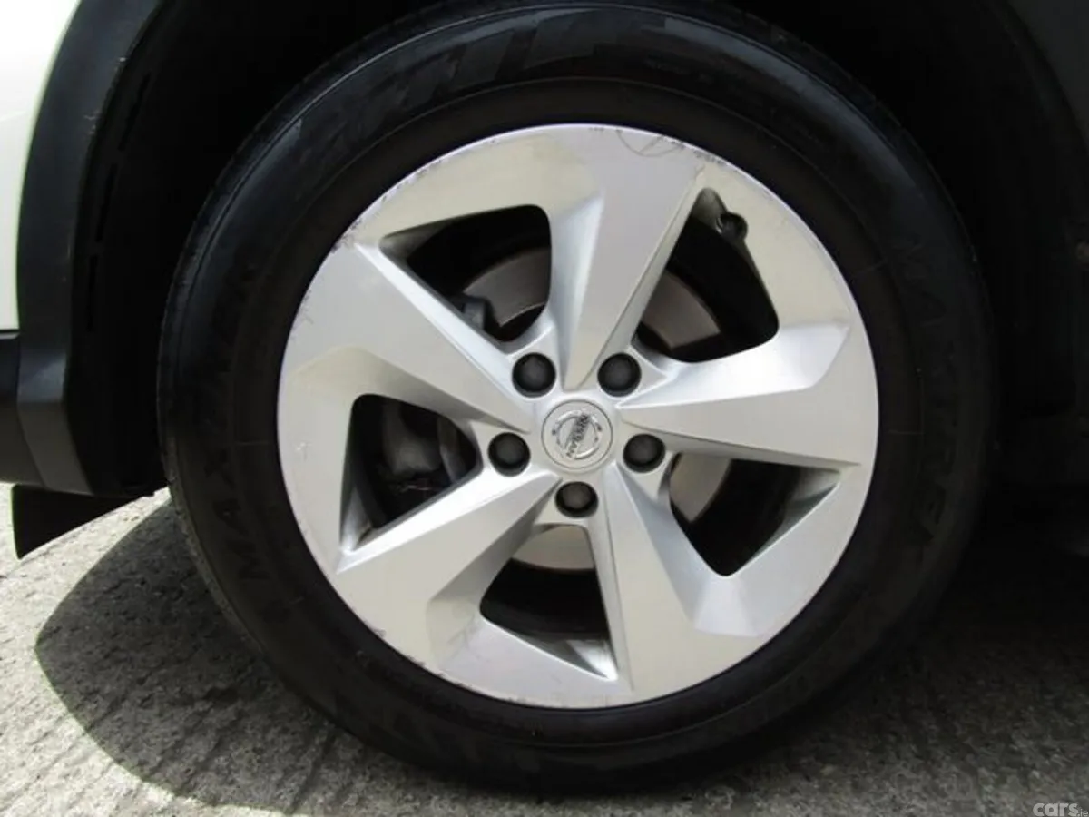 Nissan Qashqai MPV, Diesel, 2017, White