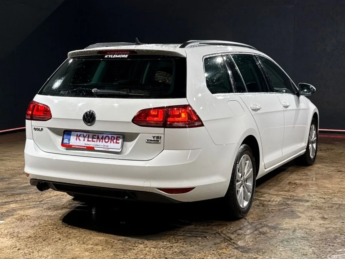 Volkswagen Golf Estate, Petrol, 2016, White