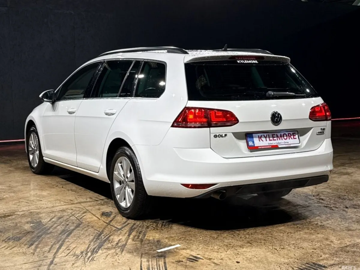 Volkswagen Golf Estate, Petrol, 2016, White