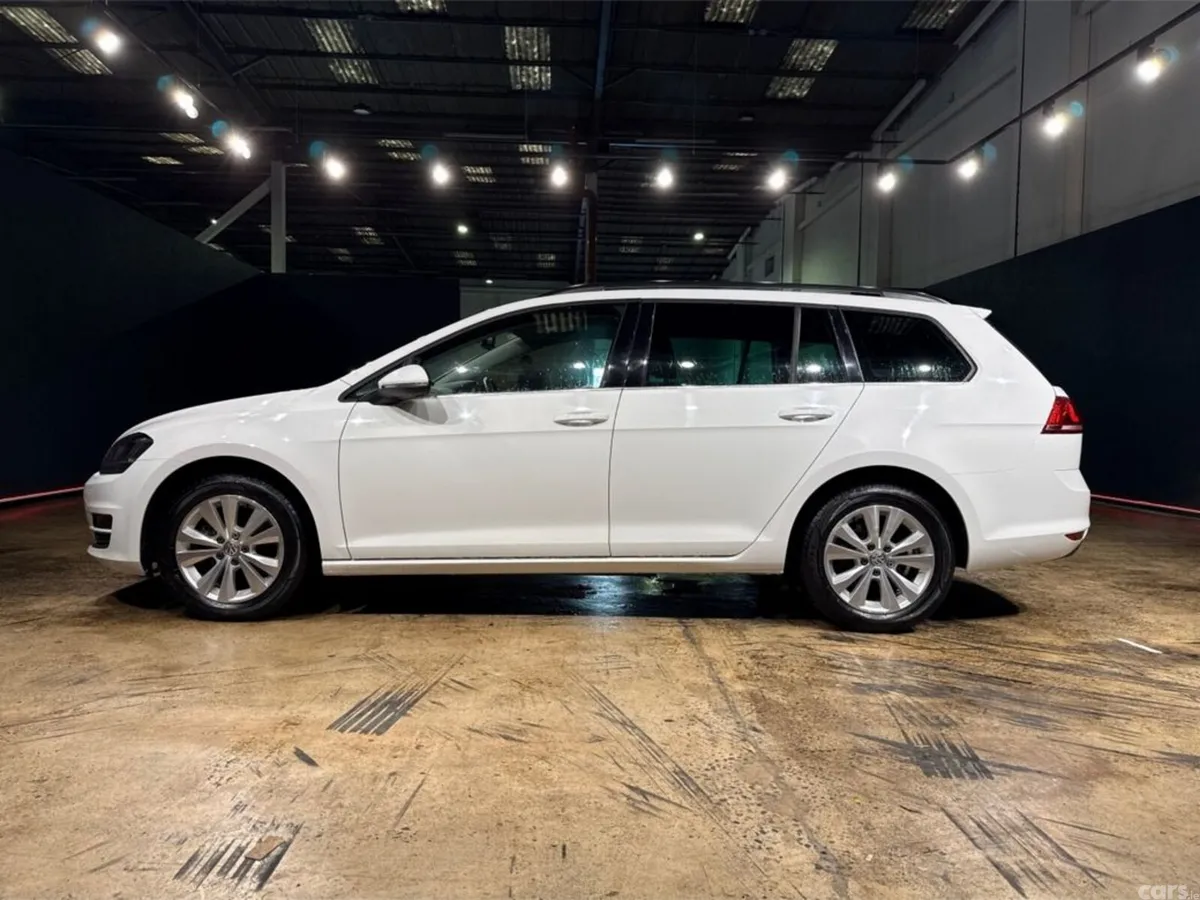 Volkswagen Golf Estate, Petrol, 2016, White