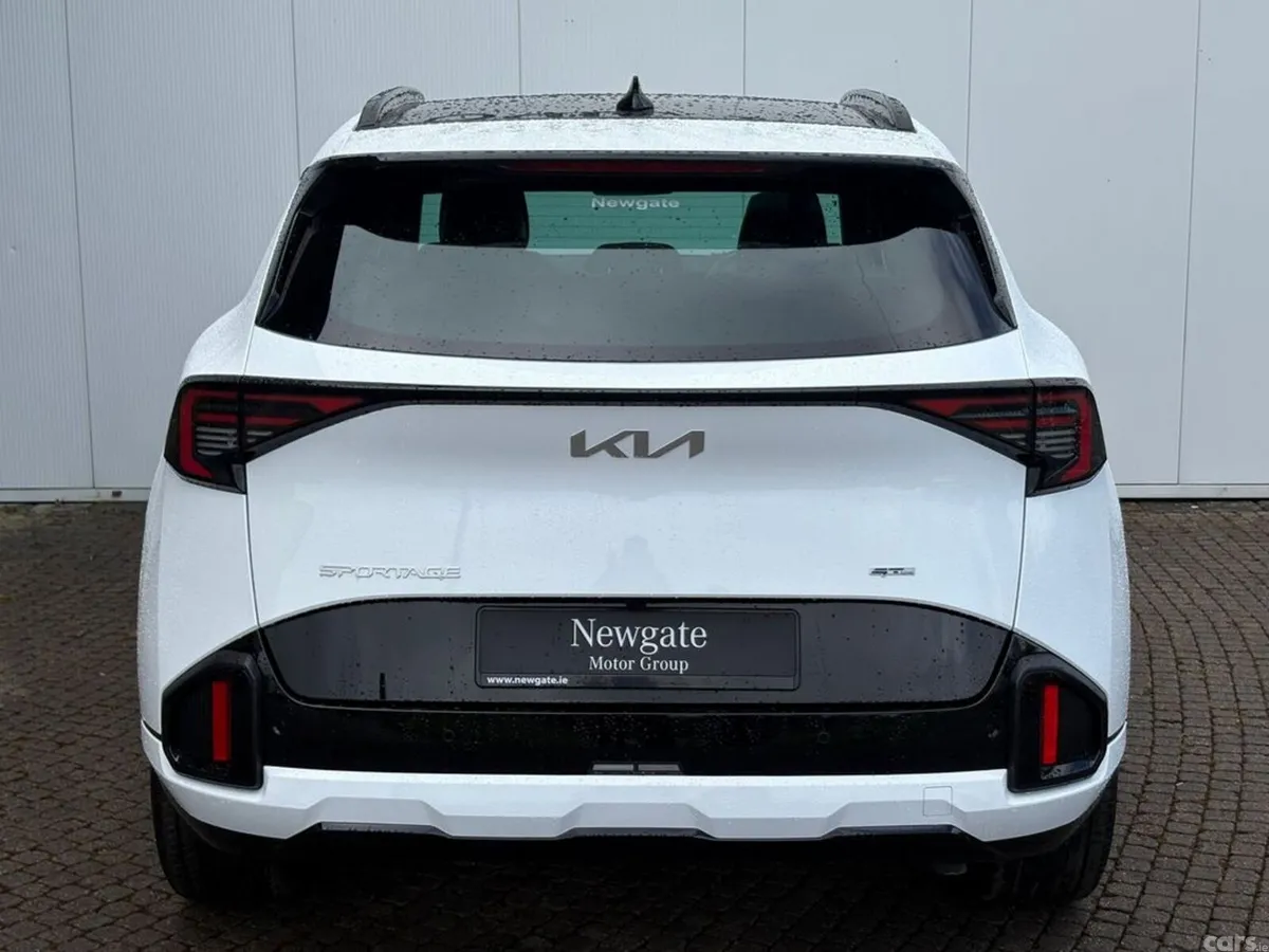 Kia Sportage SUV, Petrol Hybrid, 2027, White