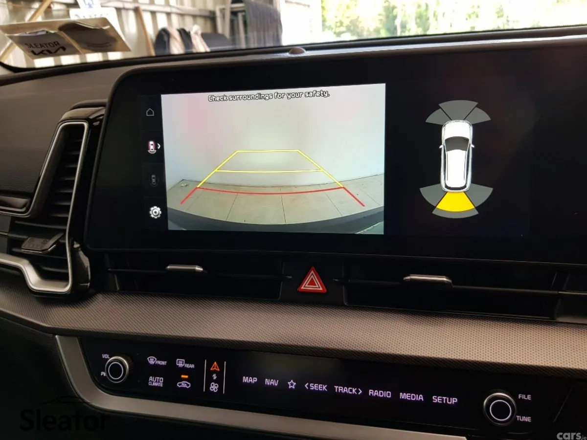 Kia Sportage MPV, Petrol Hybrid, 2022, Grey