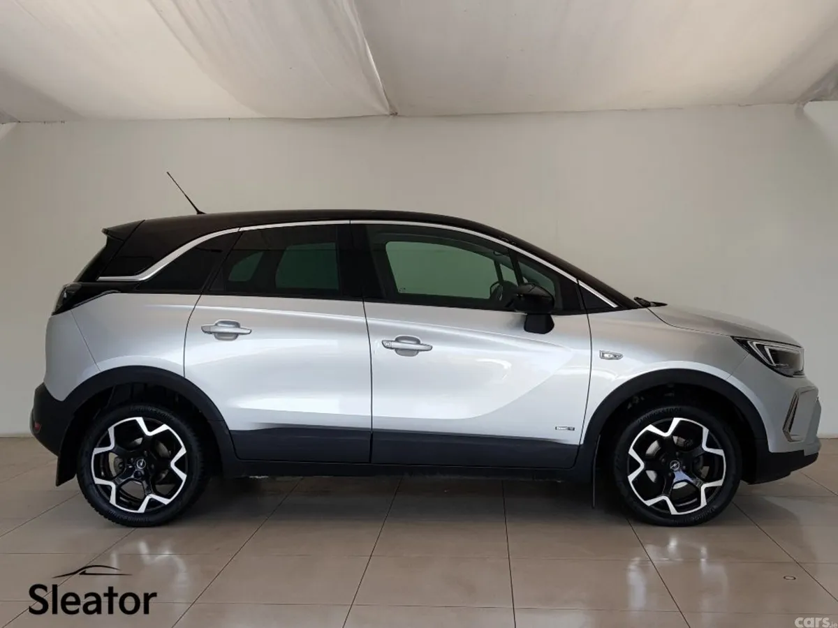 Opel Crossland MPV, Diesel, 2023, Grey