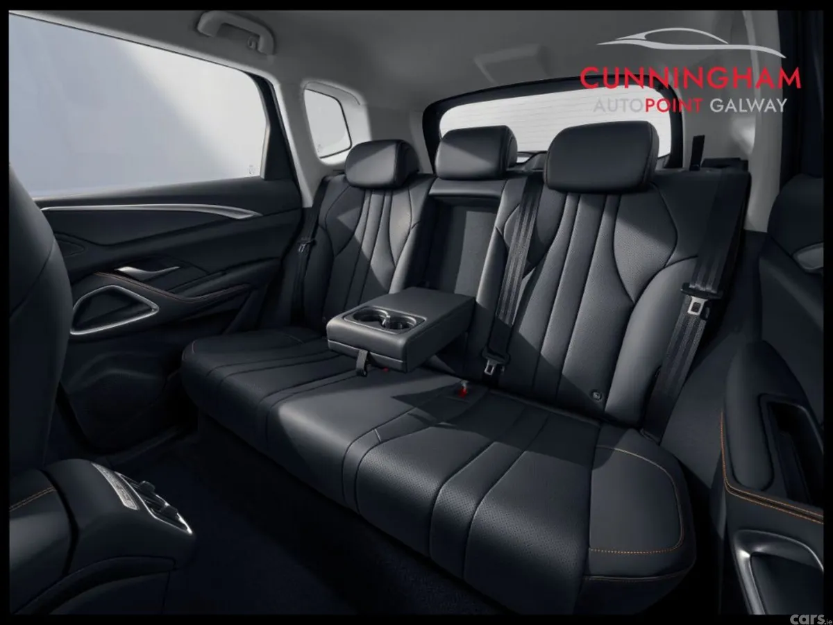 BYD SEALION 5 MPV, Petrol Plug-in Hybrid, 2027, Blue
