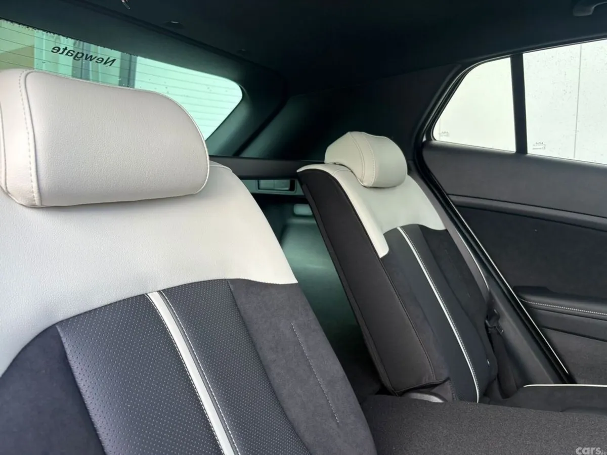 Kia Sportage SUV, Petrol Hybrid, 2027, White