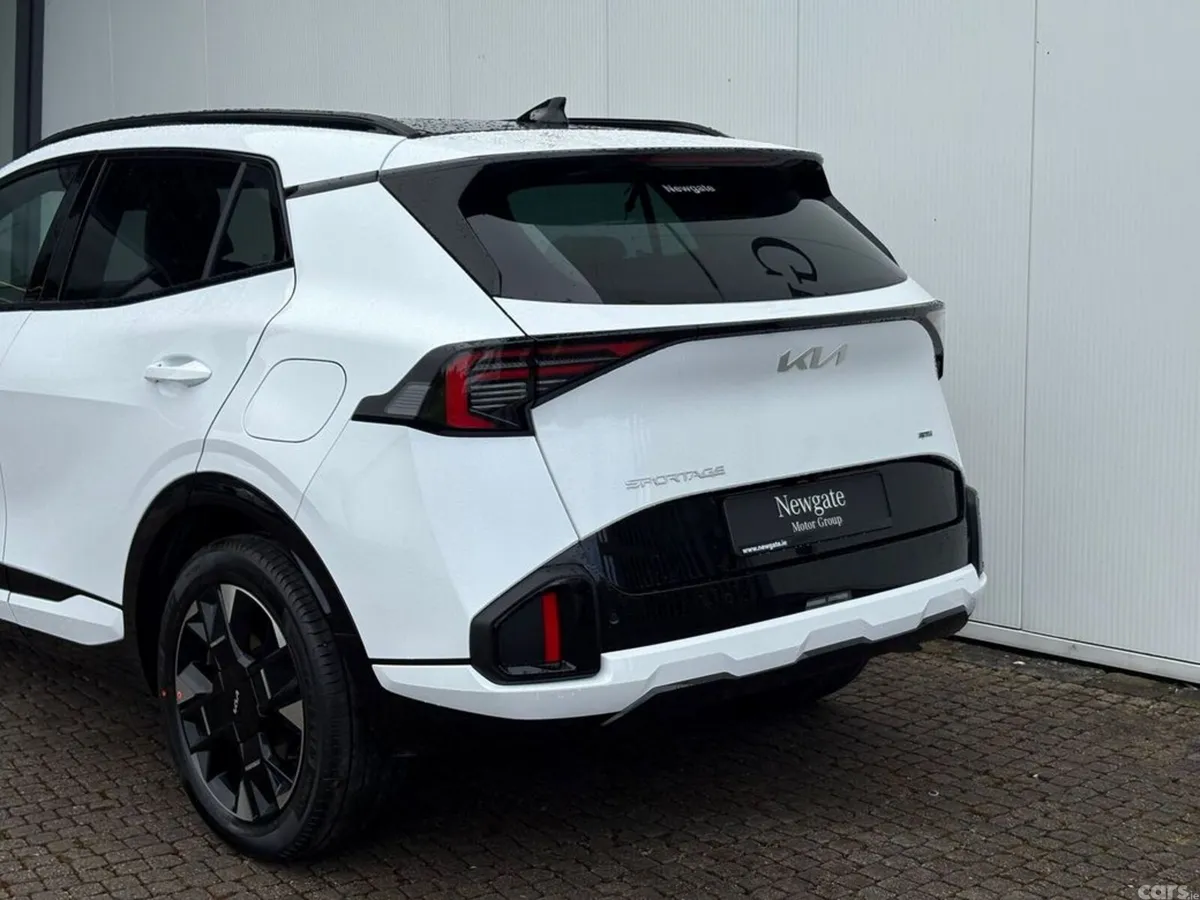Kia Sportage SUV, Petrol Hybrid, 2027, White