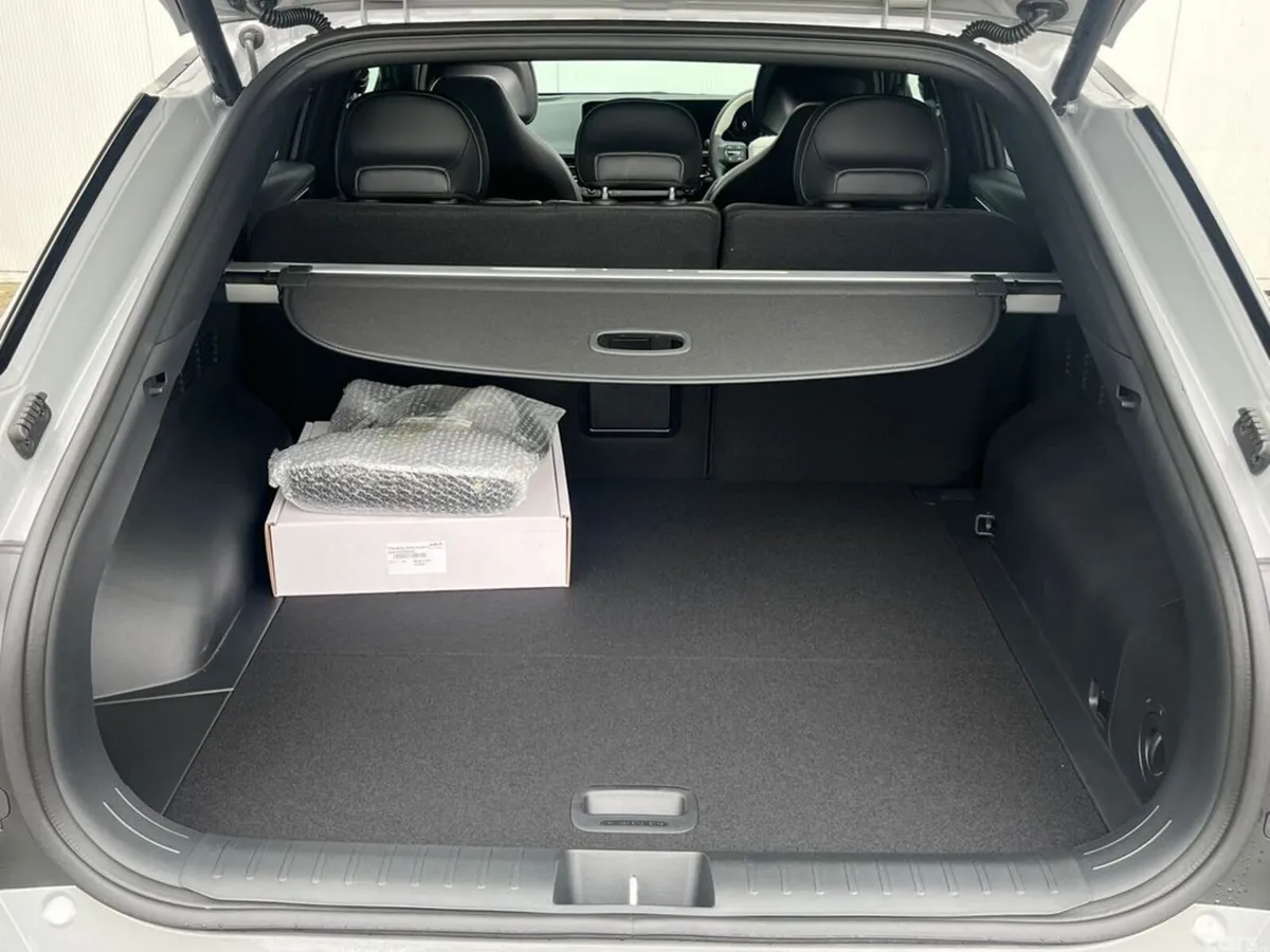 Kia EV6 Hatchback, Electric, 2027, Grey