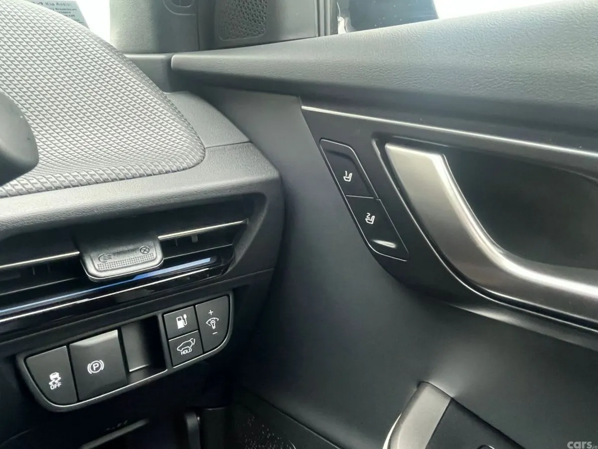 Kia EV6 Hatchback, Electric, 2027, Grey